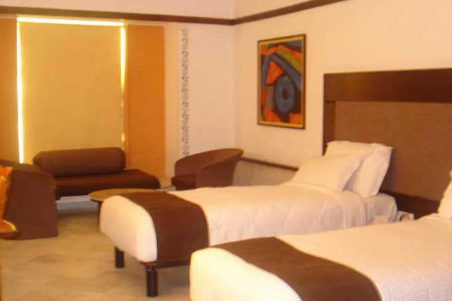 Hotel Paras Mahal